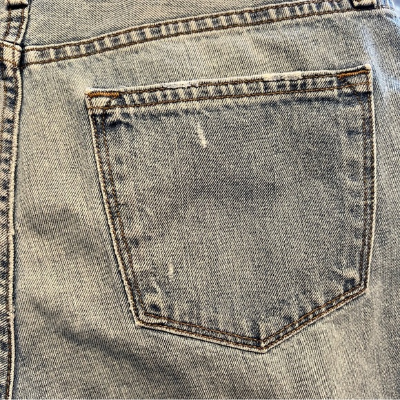 J. Crew Broken-In Boyfriend Denim Shorts, Size 30 - Picture 5 of 6